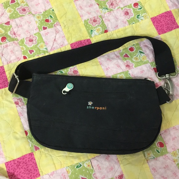 sherpani fanny pack